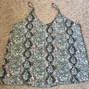 🚫SOLD🚫Francesca’s Snakeskin Print Tank Top